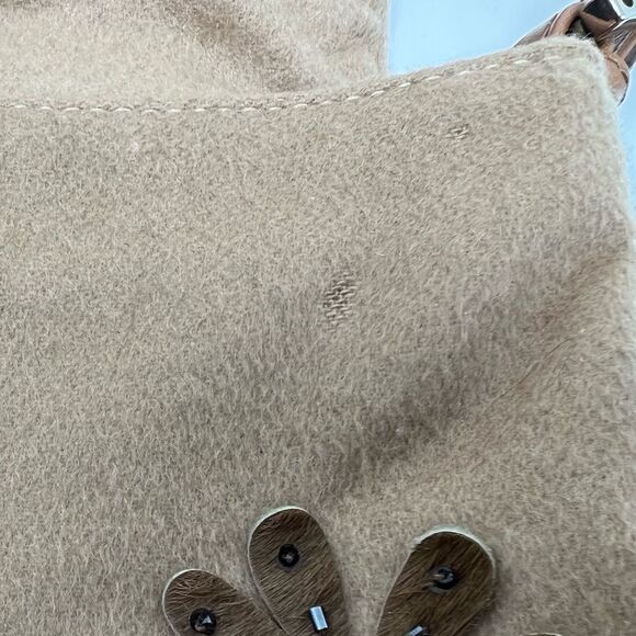 FENDI  Wool Pony Hair Flower Applique Baguette Brown - Picture 7 of 14